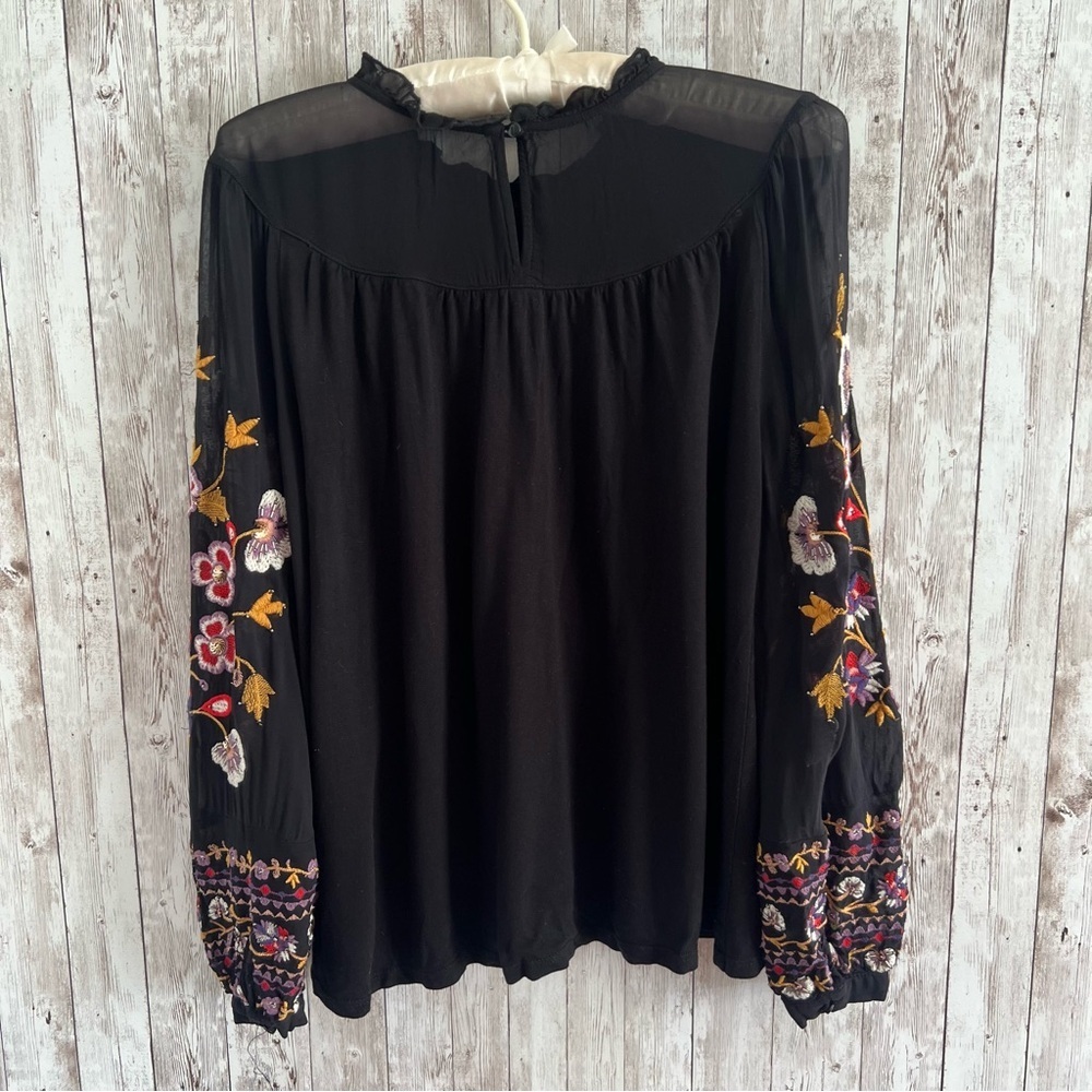 Anthropologie Akemi + Kin Louise Black Blouse Embroidery Beaded Boho XS - Picture 2 of 7